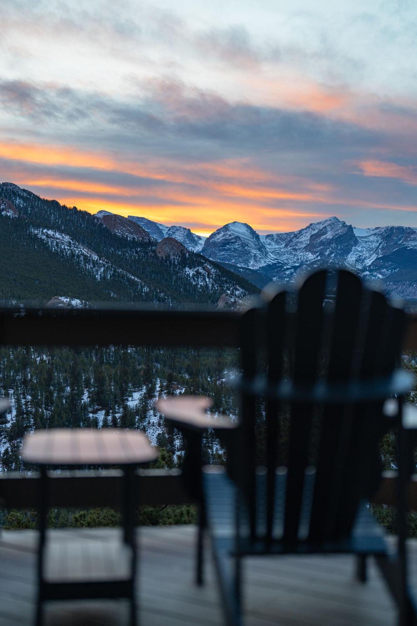 Casa De Cristal-Epic Views-Hottub-Sauna-Sleeps 10-Luxury Linens-Stocked Kitchen Estes Park Ngoại thất bức ảnh